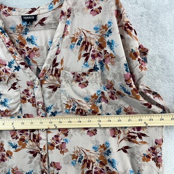 Torrid Top Womens Plus 1X Antique Floral Button Down Blouse - Picture 5 of 9